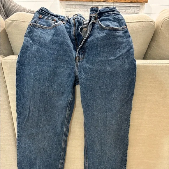 Jeans - Picture 2 of 3